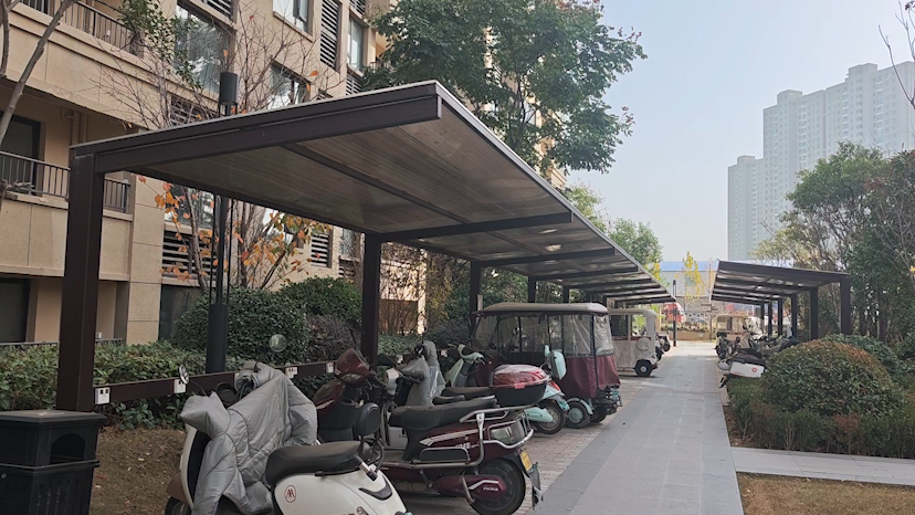 郑州绿地一小区充电桩“瘫痪”三方纠纷未解 居民无辜受累