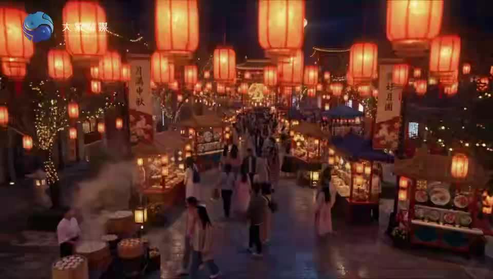 中秋《团圆》：一轮明月寄相思，万家灯火映团圆。