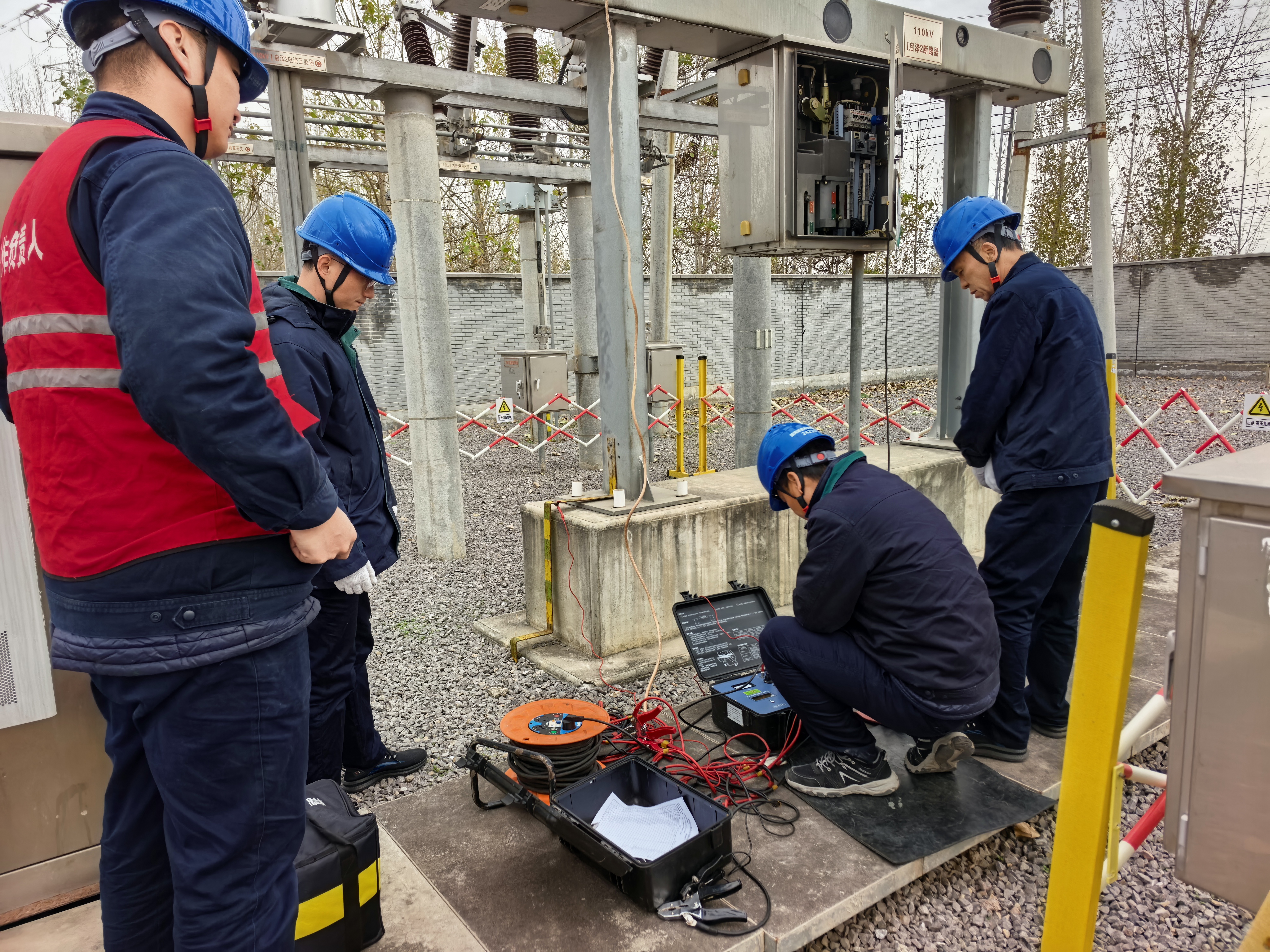 “一设备一方案”精细检修！电医生为泽河变电站“把脉开方”
