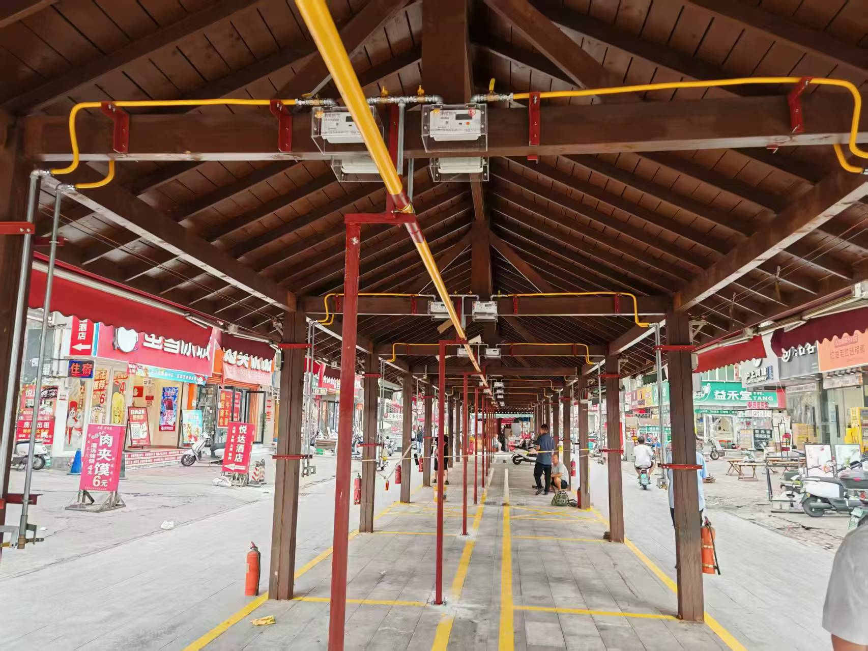 小切口撬动大民生！新郑“瓶改管”让夜市“烟火气”更有温度