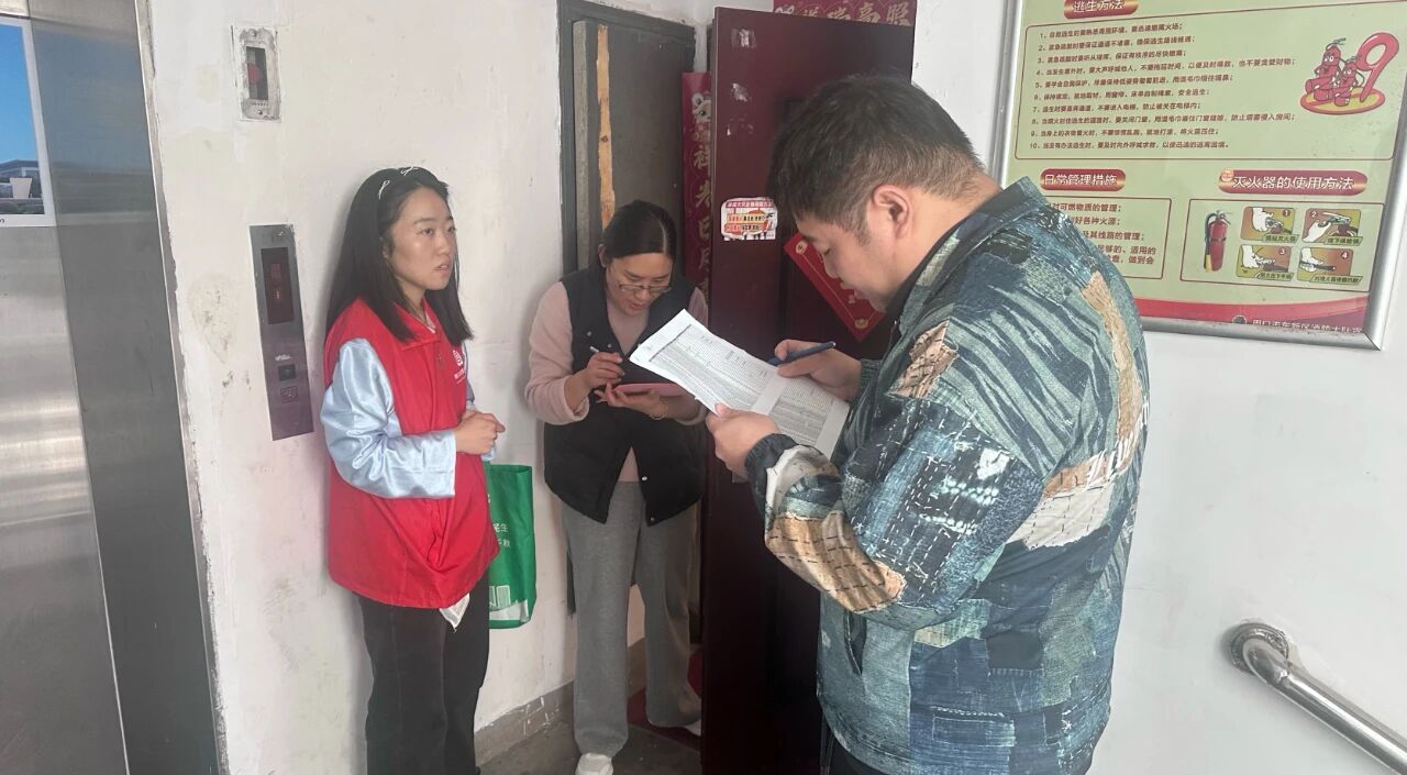 周口城投热力巡检开阀 筑牢冬日“暖防线”