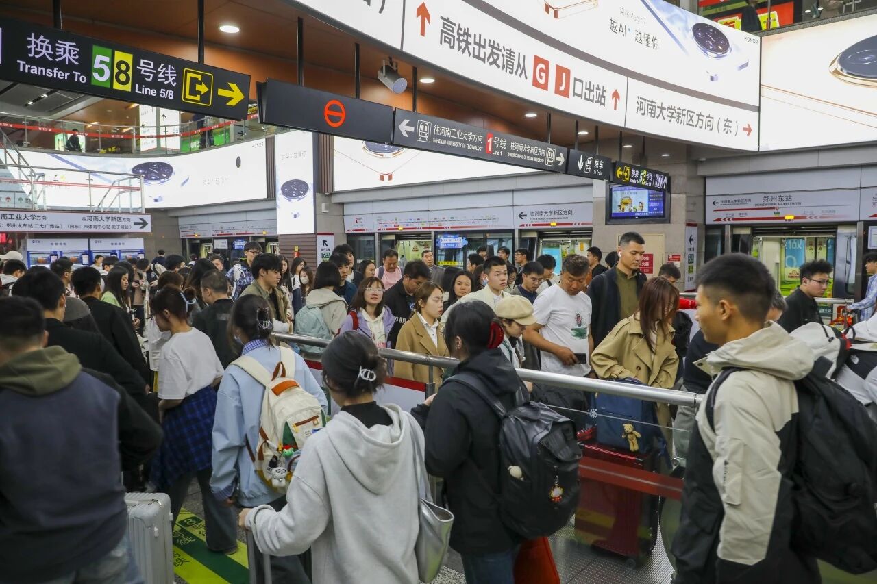 “双节”期间，郑州地铁延长运营服务时间！