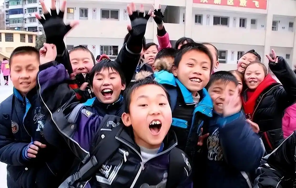 放假通知！河南两地发布2026年中小学寒假时间→
