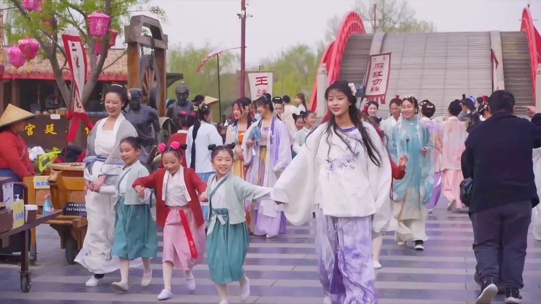 暑期第二波福利来咯！背宋词免费看《大宋·东京梦华》演出！