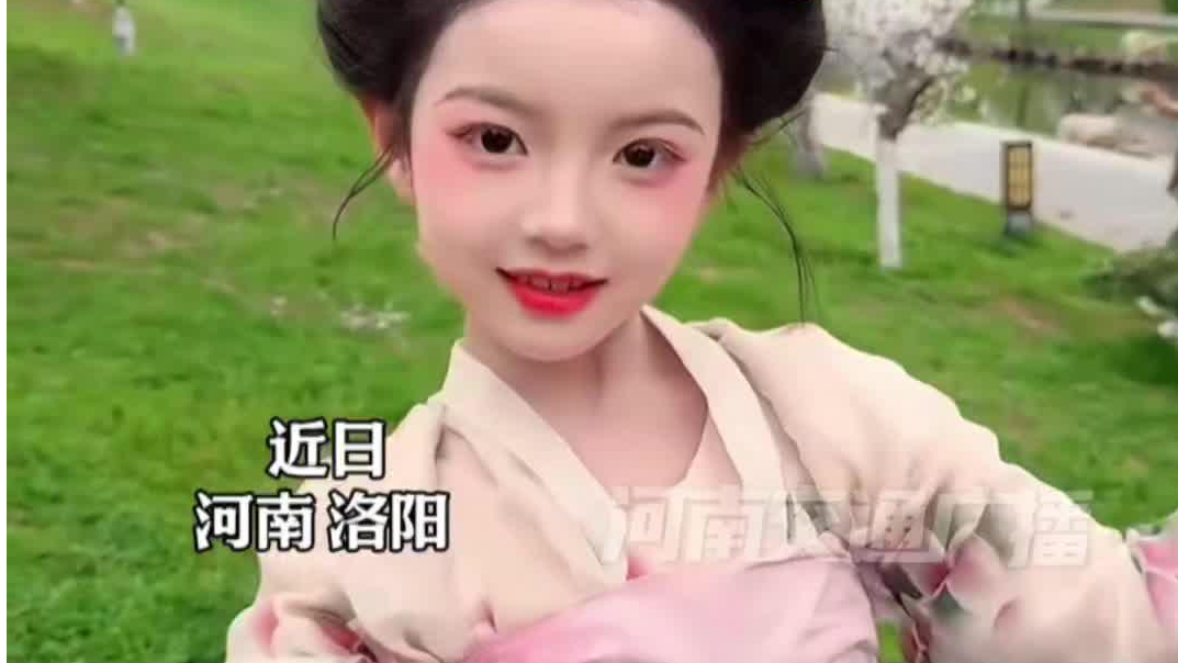 洛阳小女孩汉服簪牡丹美翻了