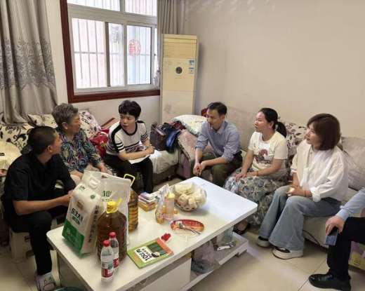 平顶山市卫东区: 多方联动为15岁少年撑起一片天