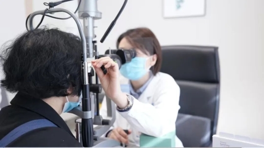 视力下降、视物模糊？眼科常规检查都有什么用？是智商税吗？郑州普瑞眼科医院张楠主任为您解答！