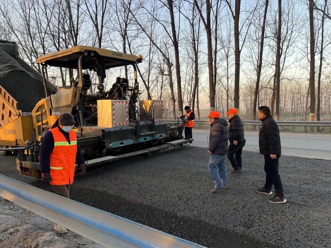 国道G106线孙召桥至高庄段修复养护工程进行中