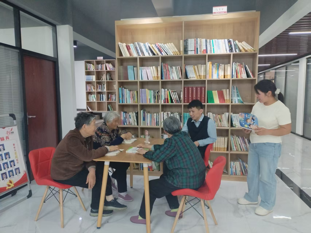 新蔡县月亮湾街道开展阅读活动