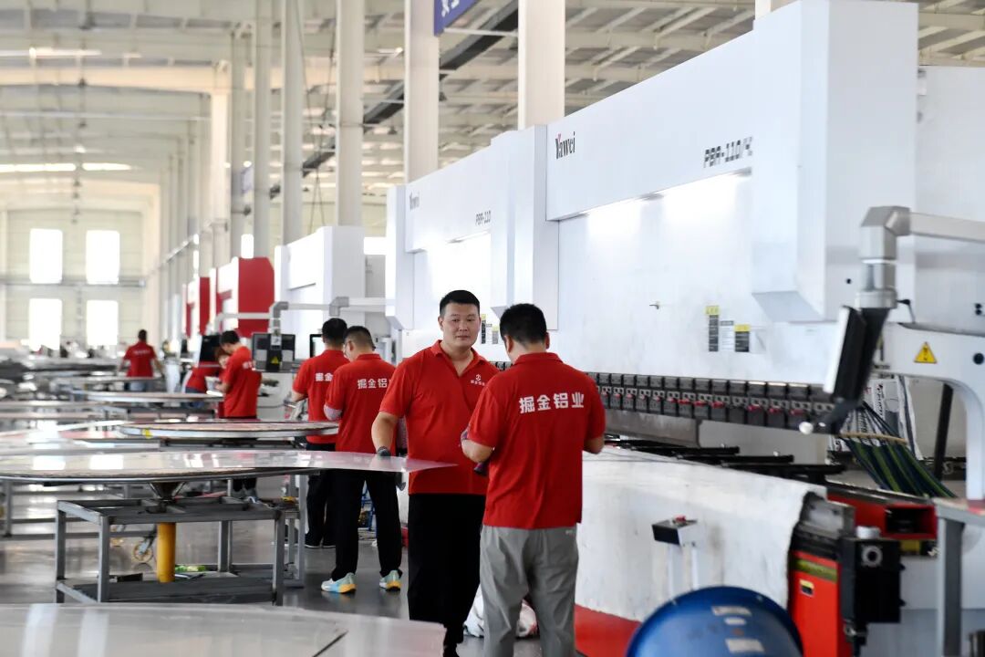新蔡县：借企搭桥引活水 以商招商赋动能
