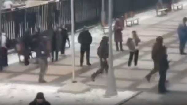 俄罗斯一学校发生持刀伤人事件 至少3人受伤