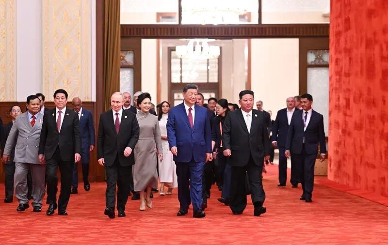 时政微观察丨从伟大胜利走向伟大复兴