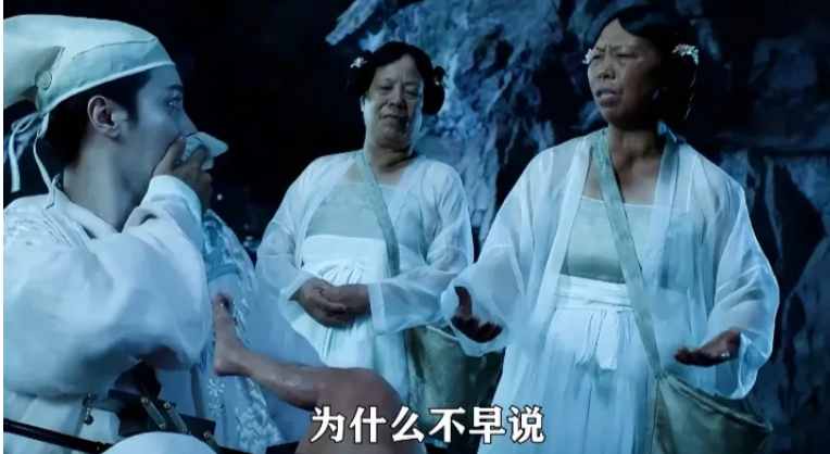 周星驰御用“星女郎”是她？从“荒野美女”到“师太牌友”，15年来连演4部
