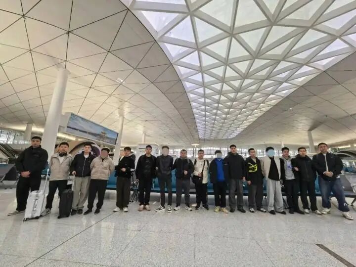 警方侦破重大洗机黑产案，详情披露：高知误入歧途